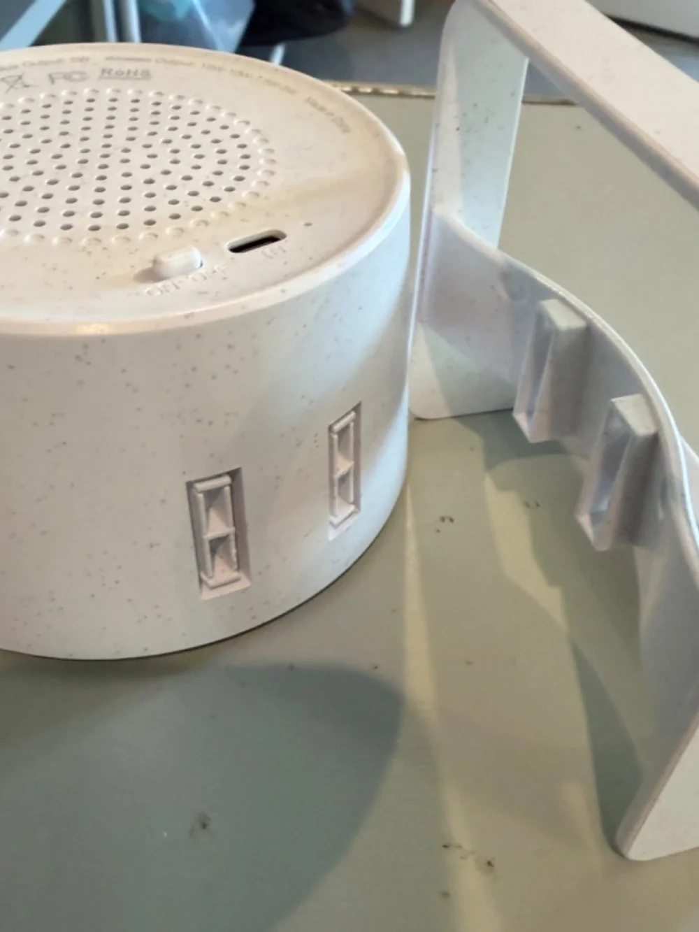 Night Light Wireless Charger Speaker - NWOT
